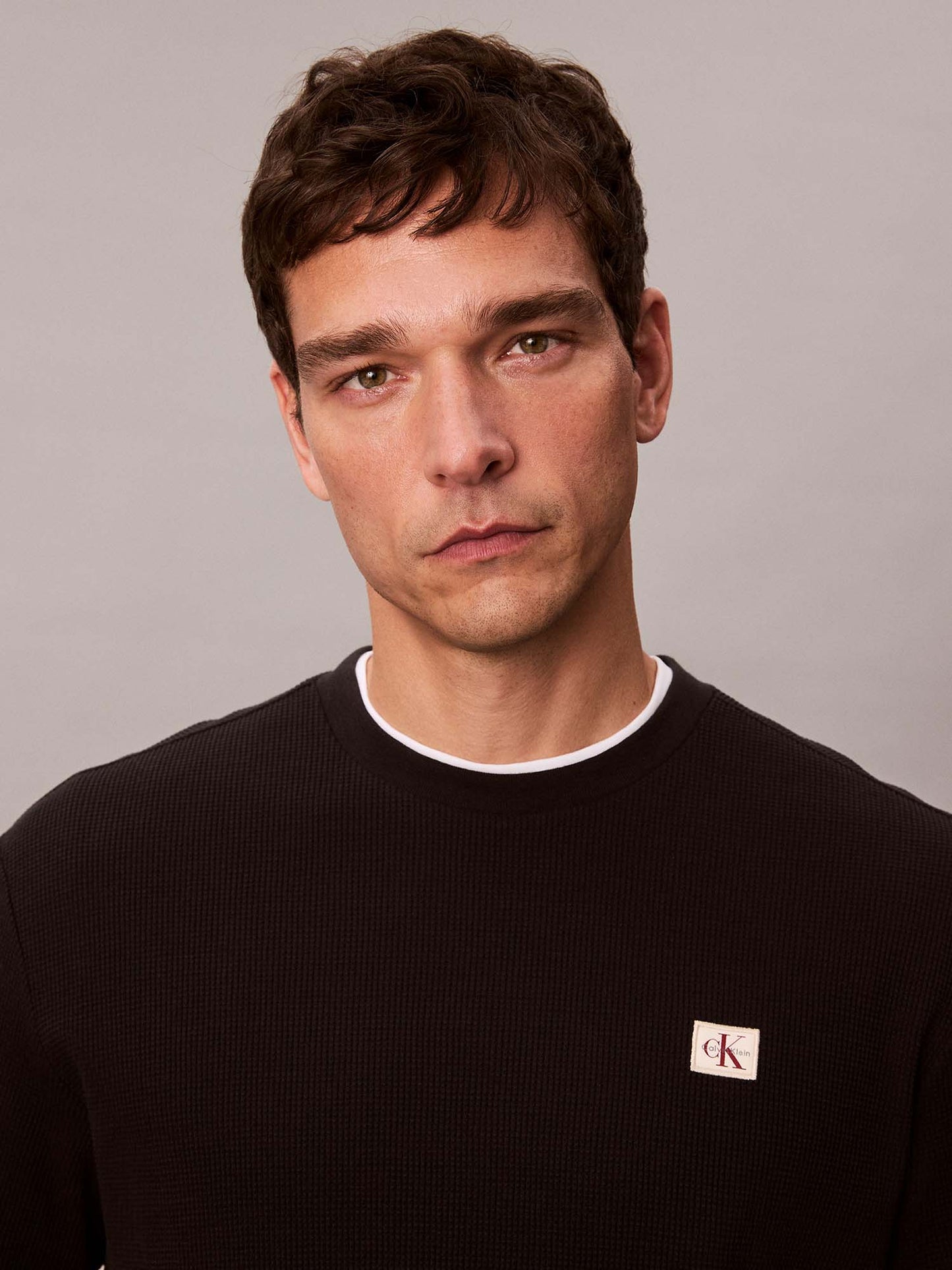 MAGLIA WAFFLE BADGE CALVIN KLEIN JEANS UOMO NERO