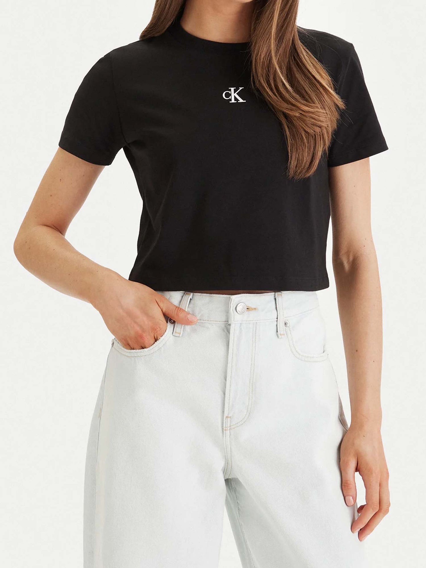 Calvin Klein Jeans T-shirt cropped nera da donna con logo