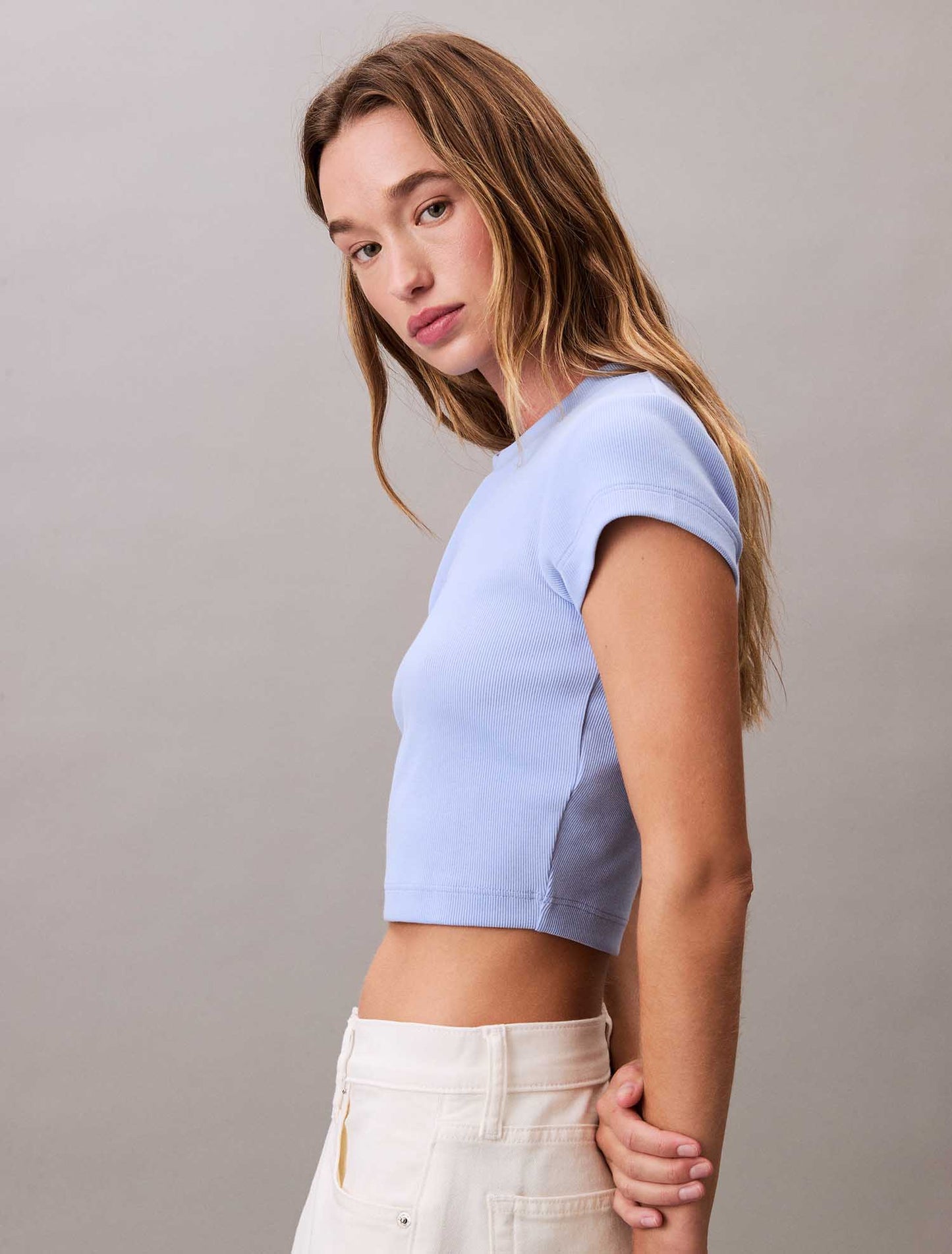 T-SHIRT MONOGRAM BABY TEE CALVIN KLEIN JEANS DONNA CELESTE