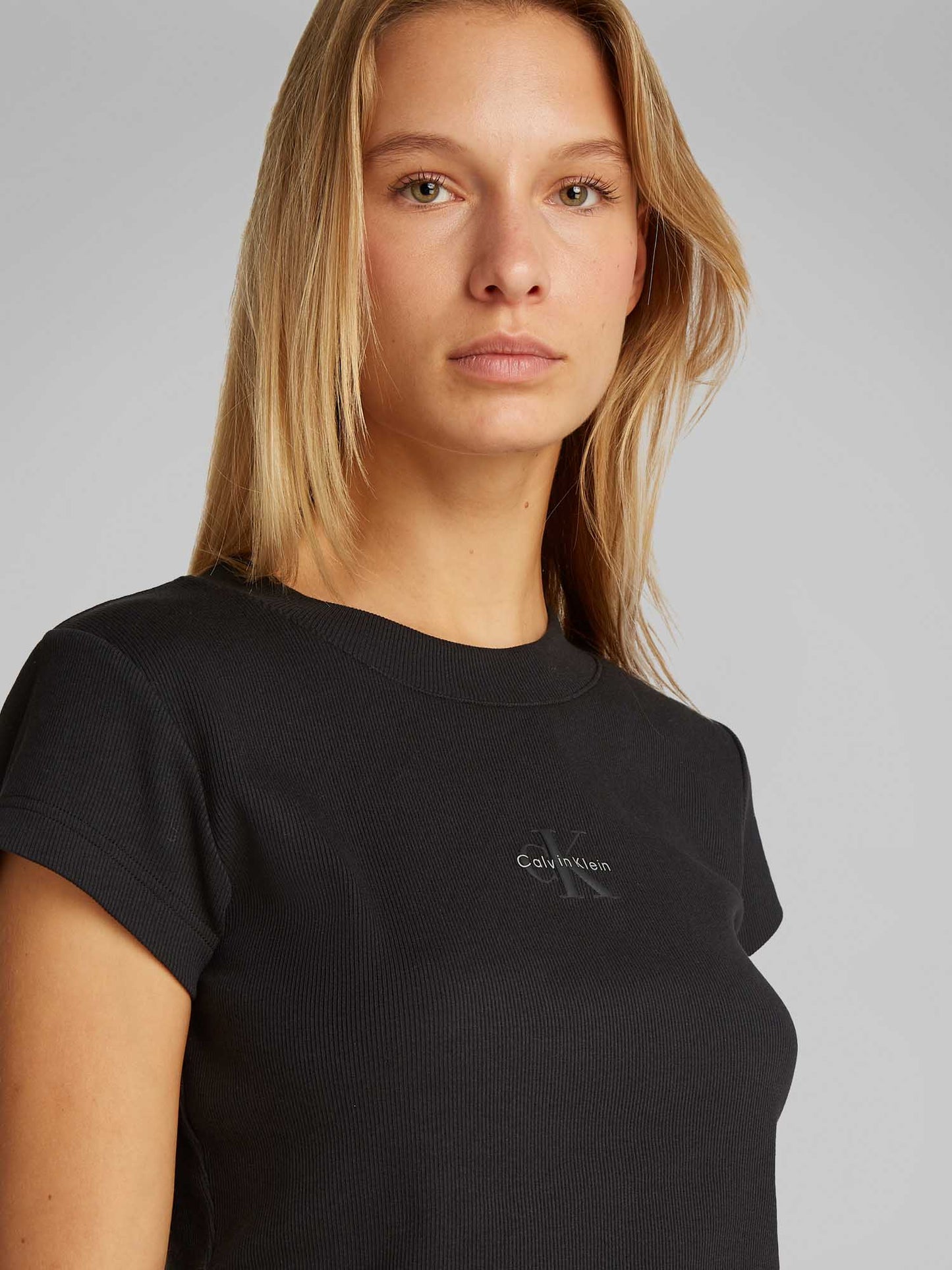 T-SHIRT MONOGRAM BABY TEE CALVIN KLEIN JEANS DONNA NERO