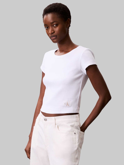 T-shirt a costine elasticizzata Calvin Klein Jeans da donna bianca