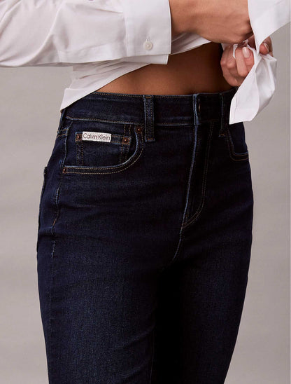 Jeans flare a vita alta donna in denim blu Calvin Klein