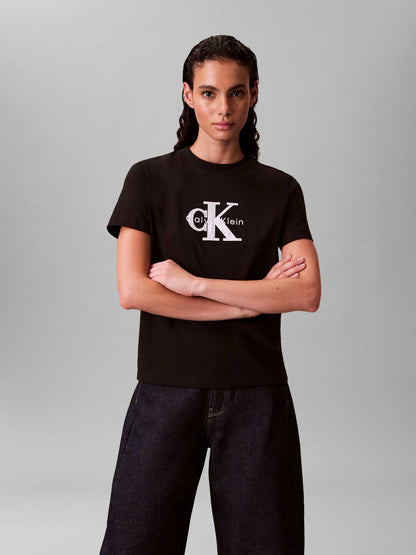 T-shirt nera da donna Calvin Klein Jeans con logo metallico