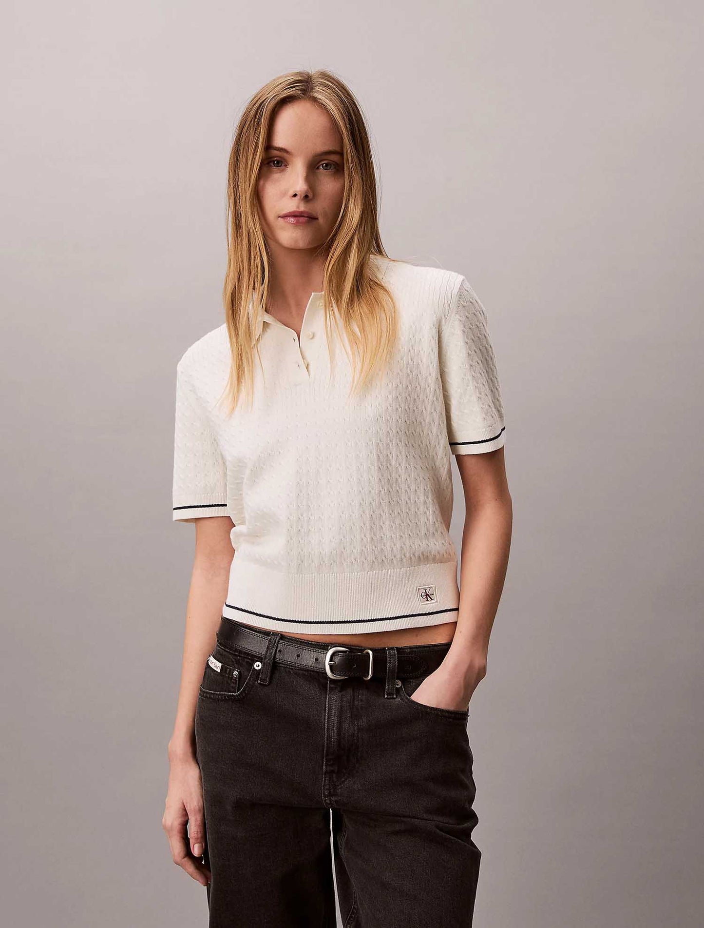 Polo cropped panna Calvin Klein Jeans in cotone intrecciato da donna
