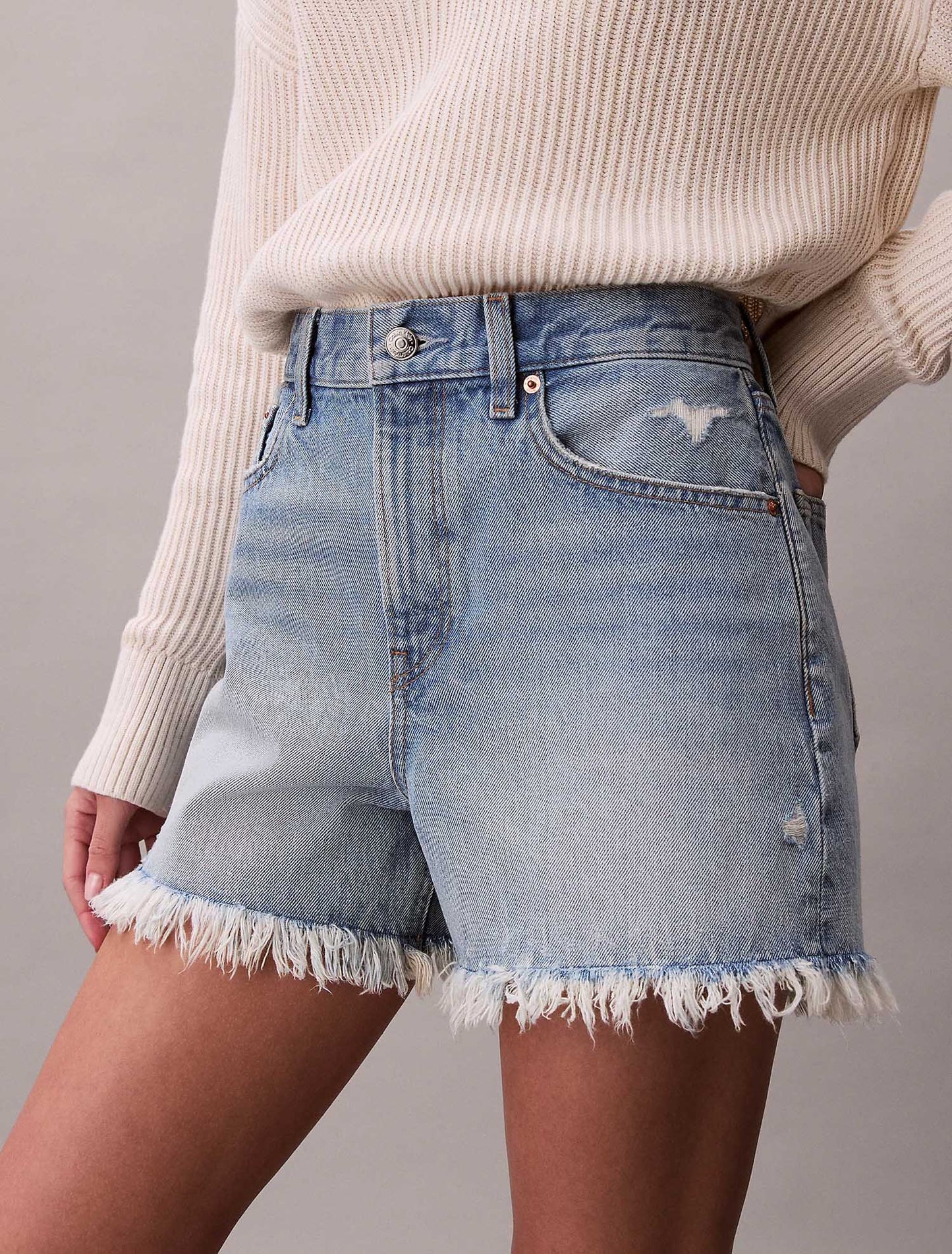Shorts denim chiaro a vita media Calvin Klein donna stile anni '90