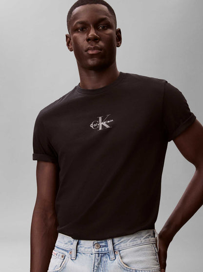 Calvin Klein Jeans t-shirt nera da uomo con monologo minimal