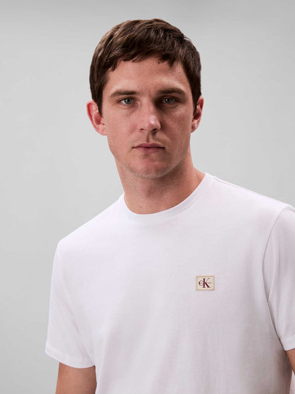 T-SHIRT BADGE CALVIN KLEIN JEANS UOMO BIANCO
