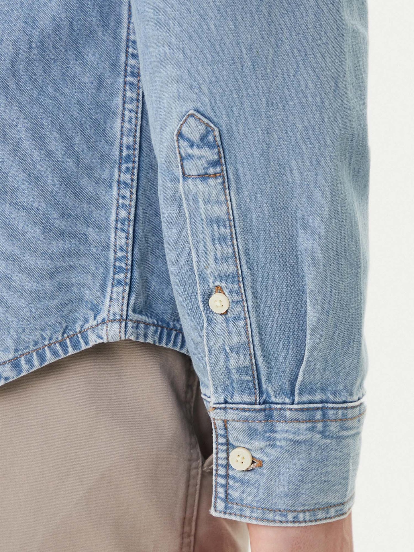 Camicia in denim chiaro Calvin Klein Jeans Essential da uomo