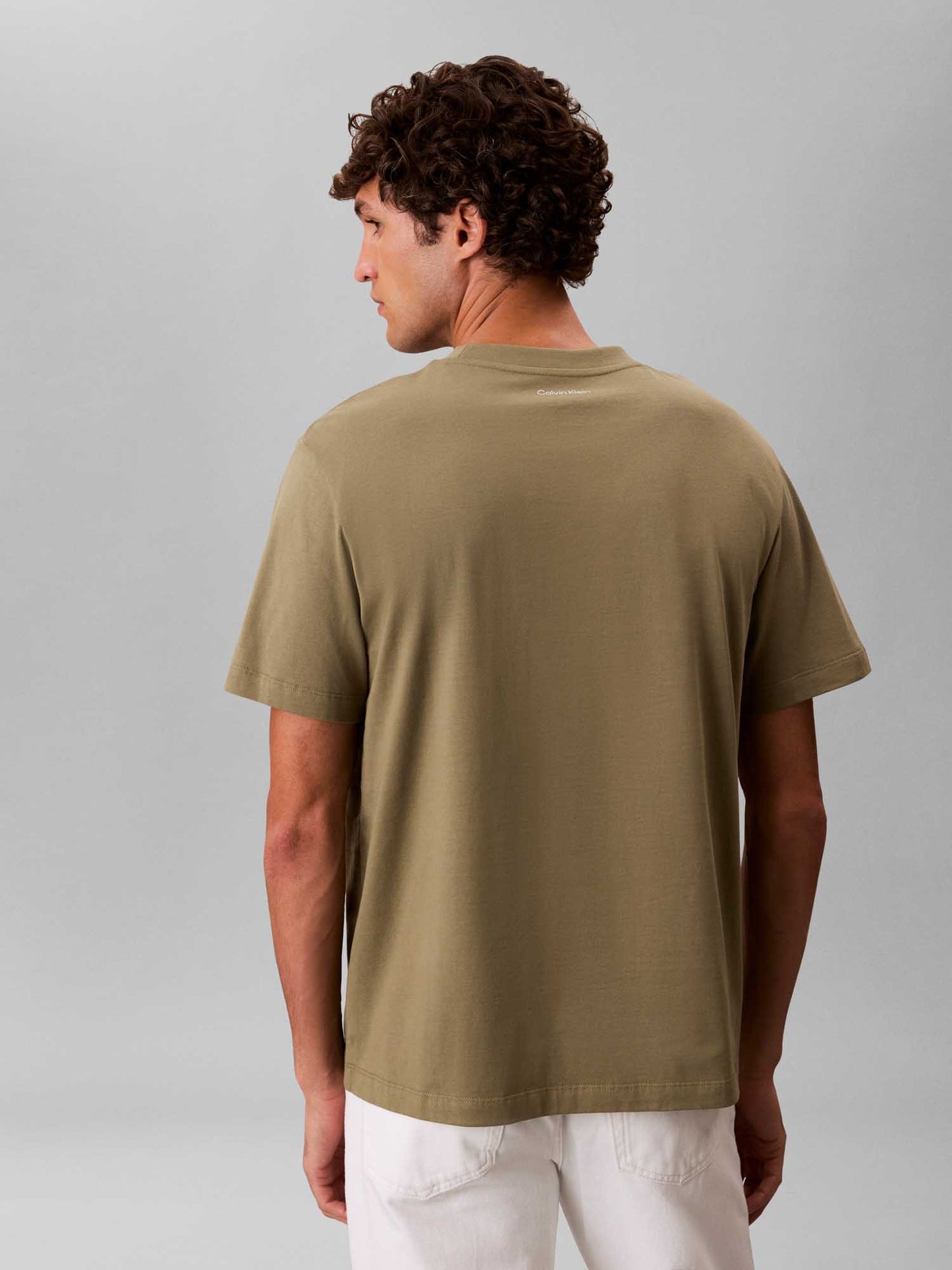 Calvin Klein Jeans t-shirt verde da uomo con logo ricamato