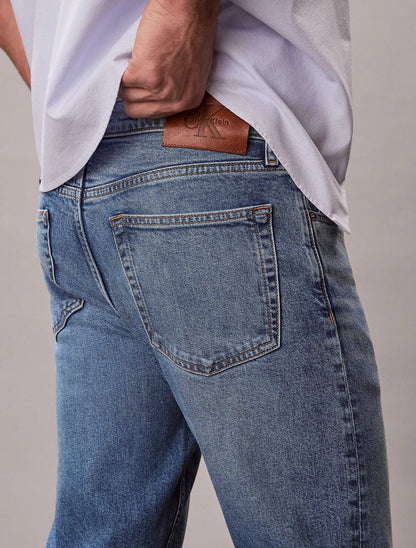 Jeans Calvin Klein Classic Tapered da uomo in denim
