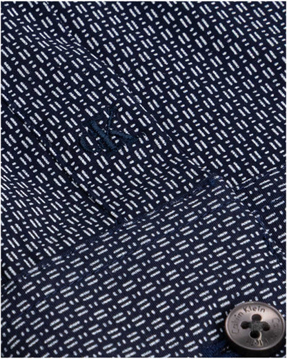 Camicia slim fit Calvin Klein da uomo blu con microstampa e collo francese