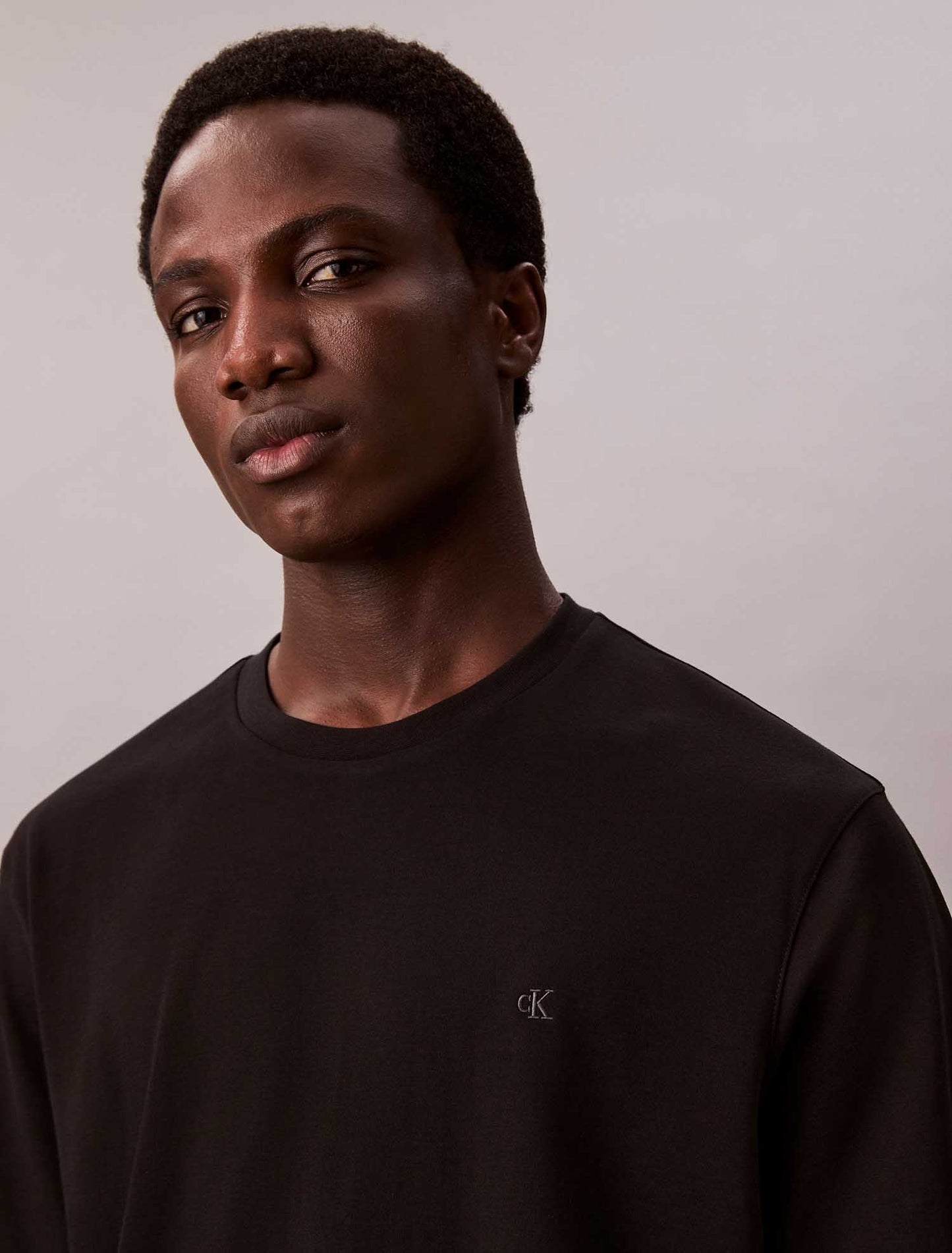 Calvin Klein T-shirt nera in cotone Pima da uomo dal taglio regular