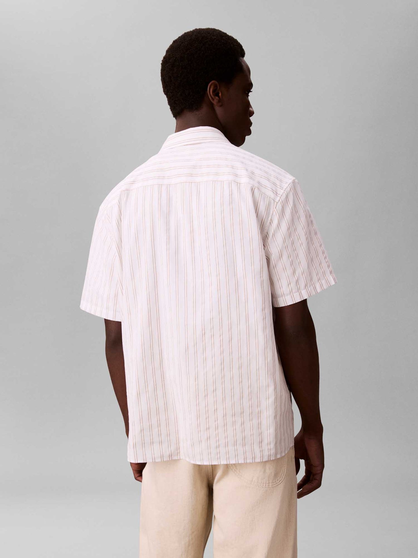 T-shirt bianca Calvin Klein in cotone Pima da uomo dal taglio regolare