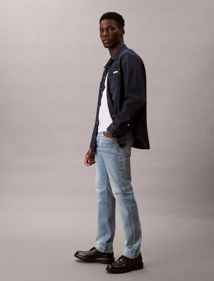 Jeans slim straight in denim chiaro da uomo Calvin Klein