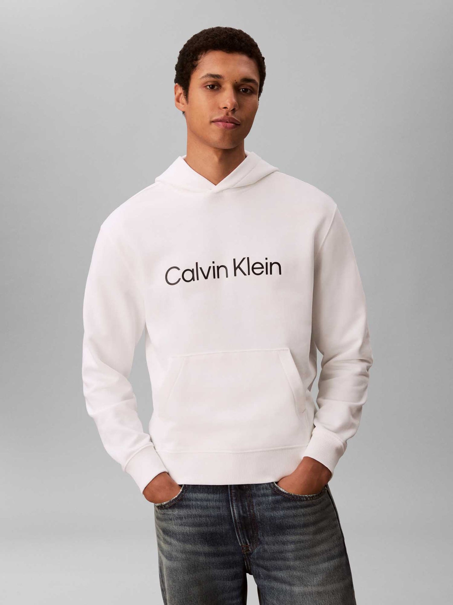 Felpa con cappuccio da uomo Calvin Klein bianca in cotone