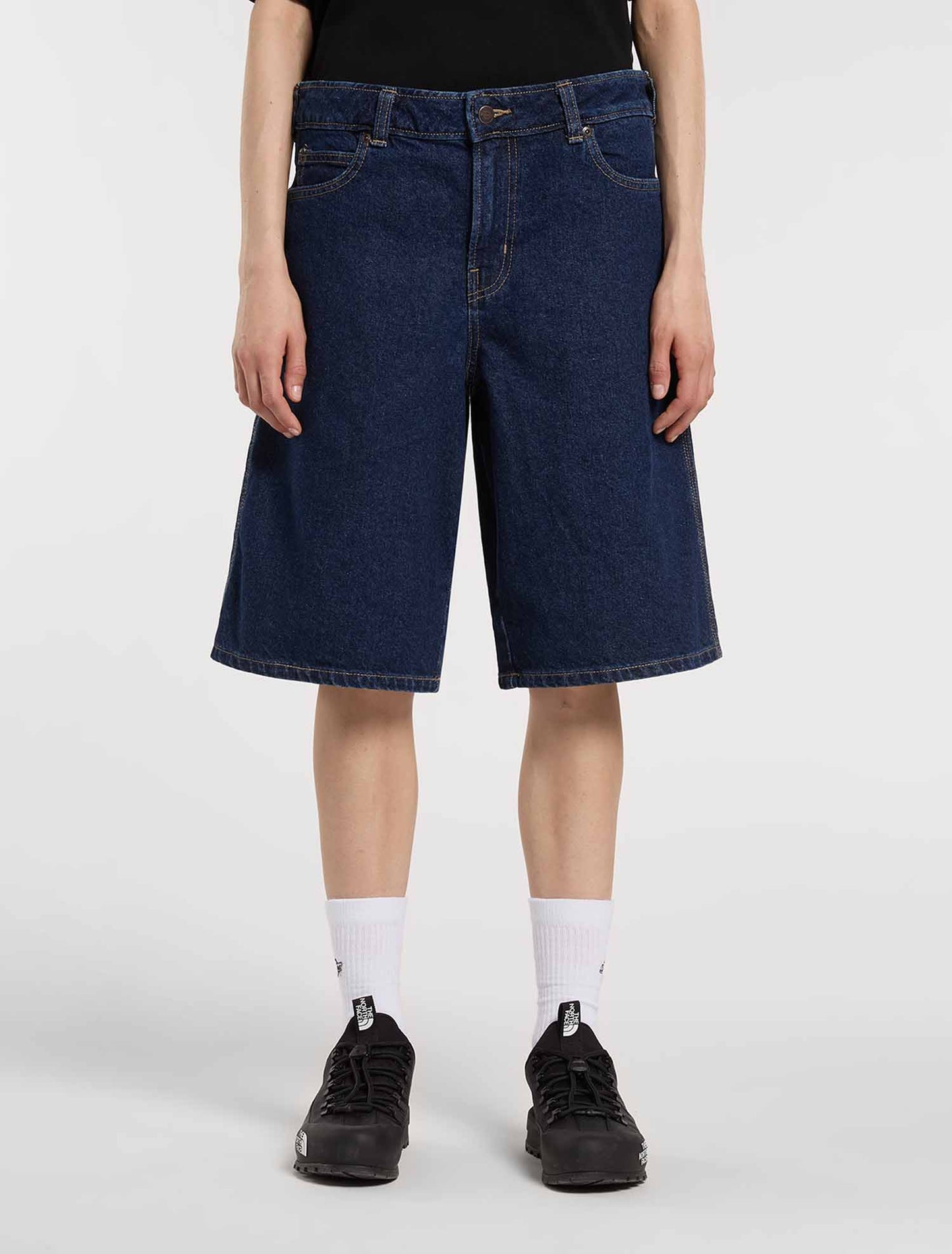Dickies 957 13 Inch, shorts donna in denim versatile