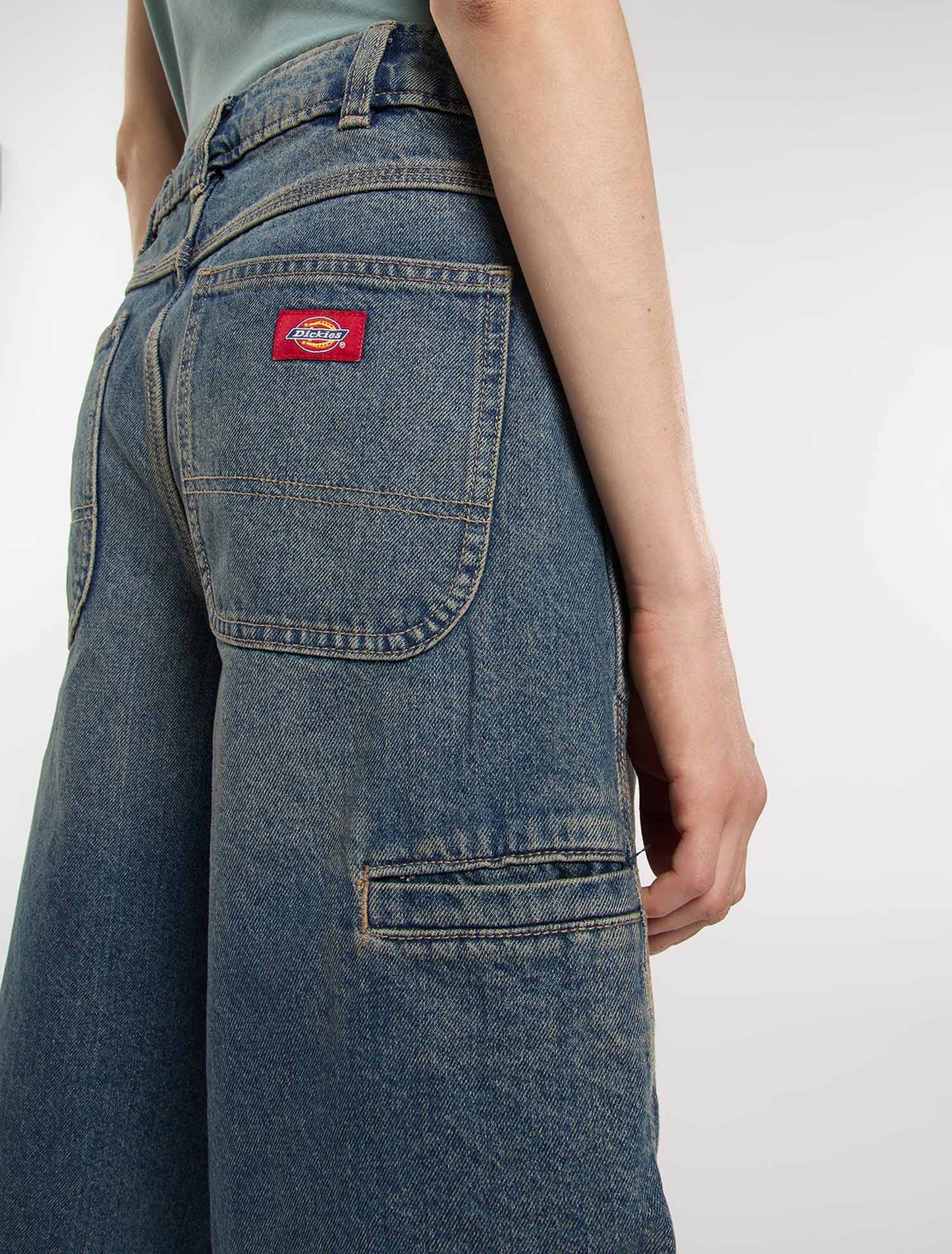 Shorts Dickies 957 13 Inch in denim donna per la primavera