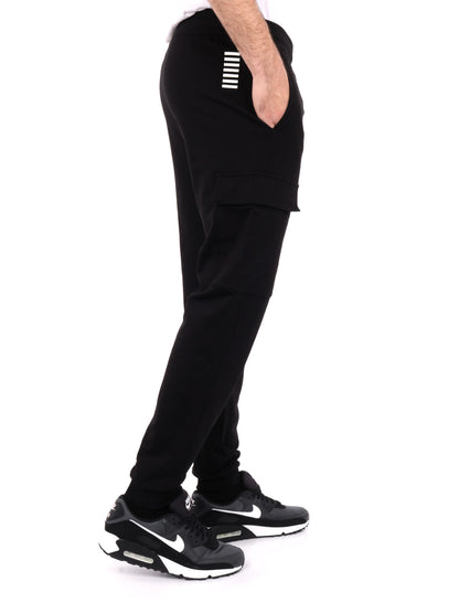 Pantaloni cargo da uomo EA7 Emporio Armani in nero con vita elastica