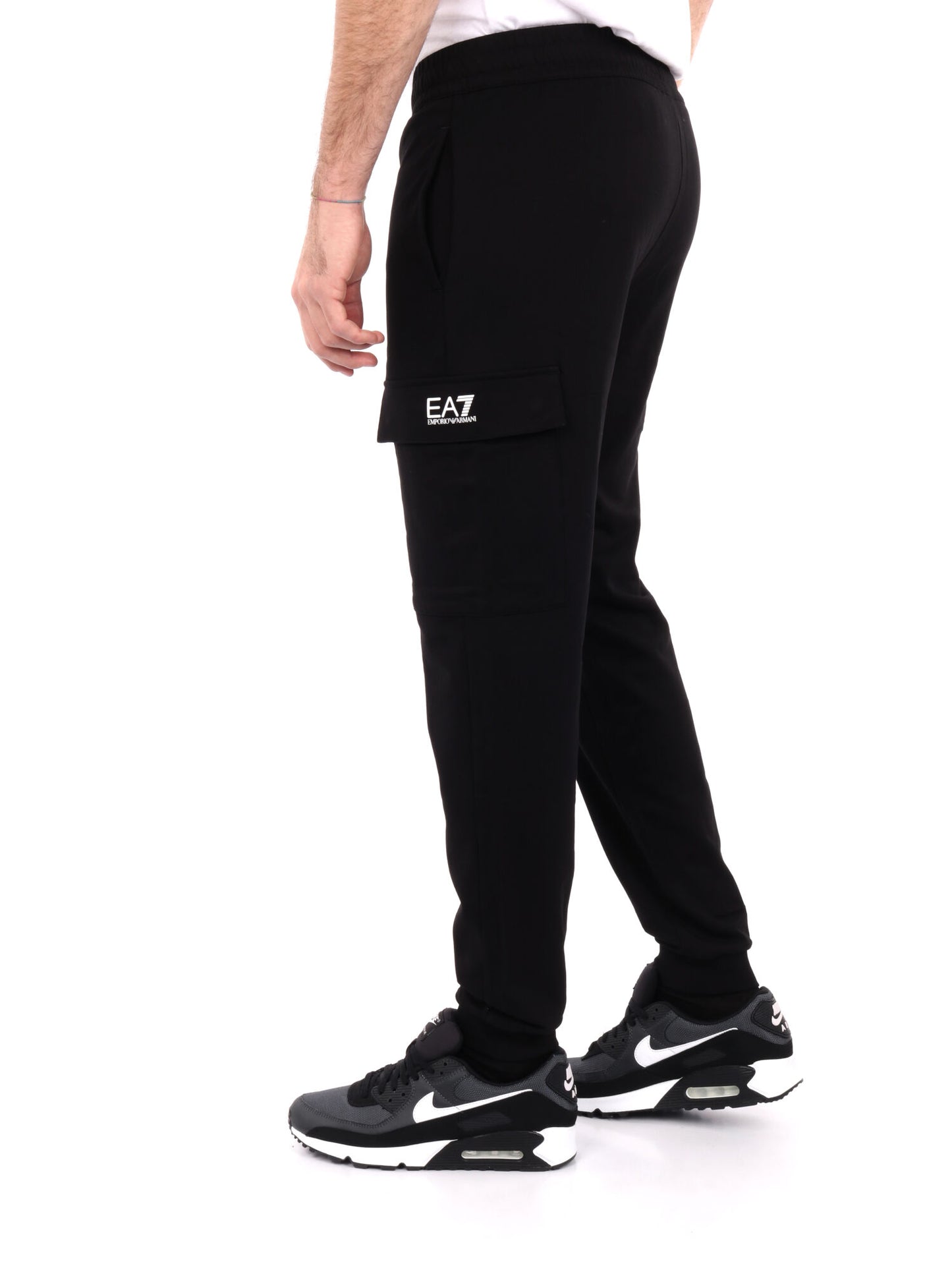 Pantaloni cargo da uomo EA7 Emporio Armani in nero con vita elastica