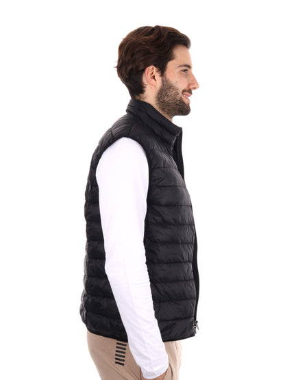 Gilet Core Identity EA7 Emporio Armani nero da uomo elegante e versatile
