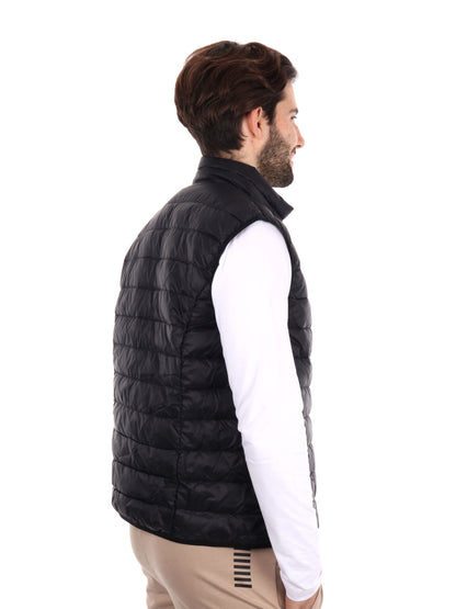 Gilet Core Identity EA7 Emporio Armani nero da uomo elegante e versatile