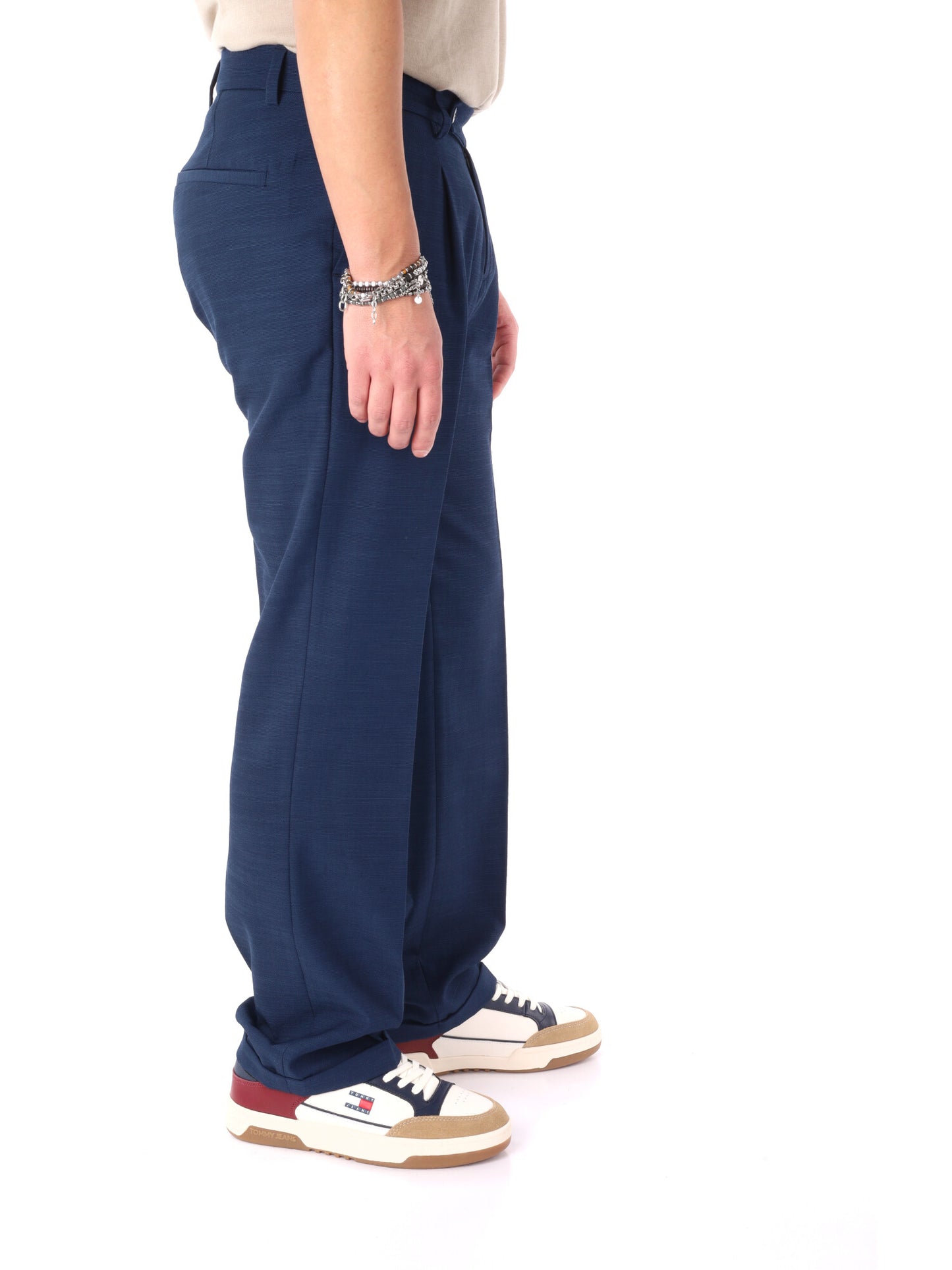 Pantaloni FB Arancio 89 in blu con vestibilità loose fit da uomo