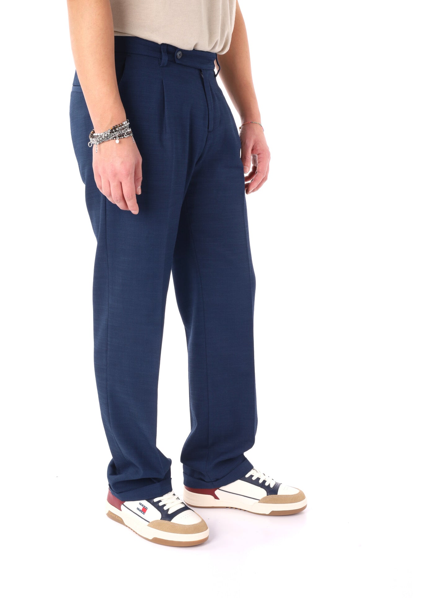 Pantaloni FB Arancio 89 in blu con vestibilità loose fit da uomo