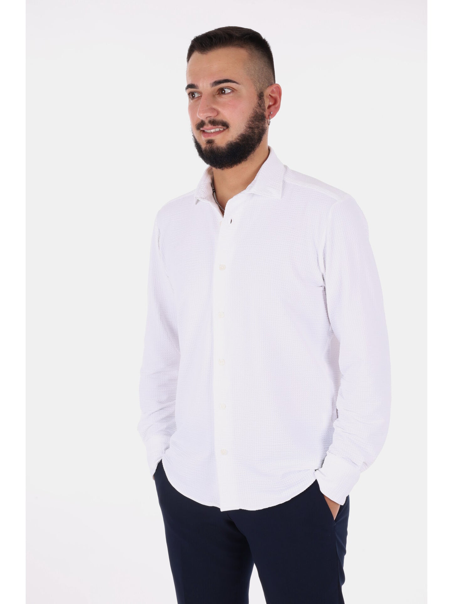 Camicia Breeze bianca da uomo per un look elegante e fresco
