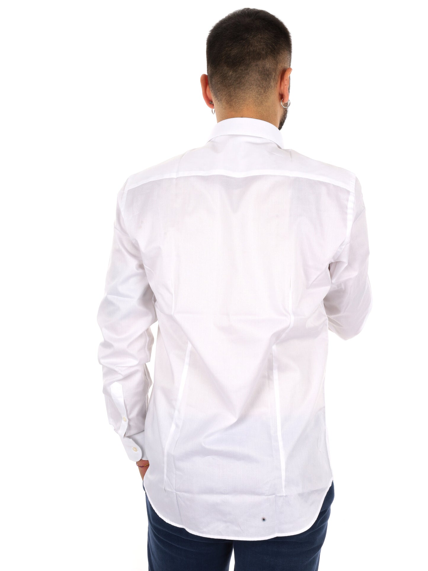 Fb Brillantine 11, camicia da uomo bianca