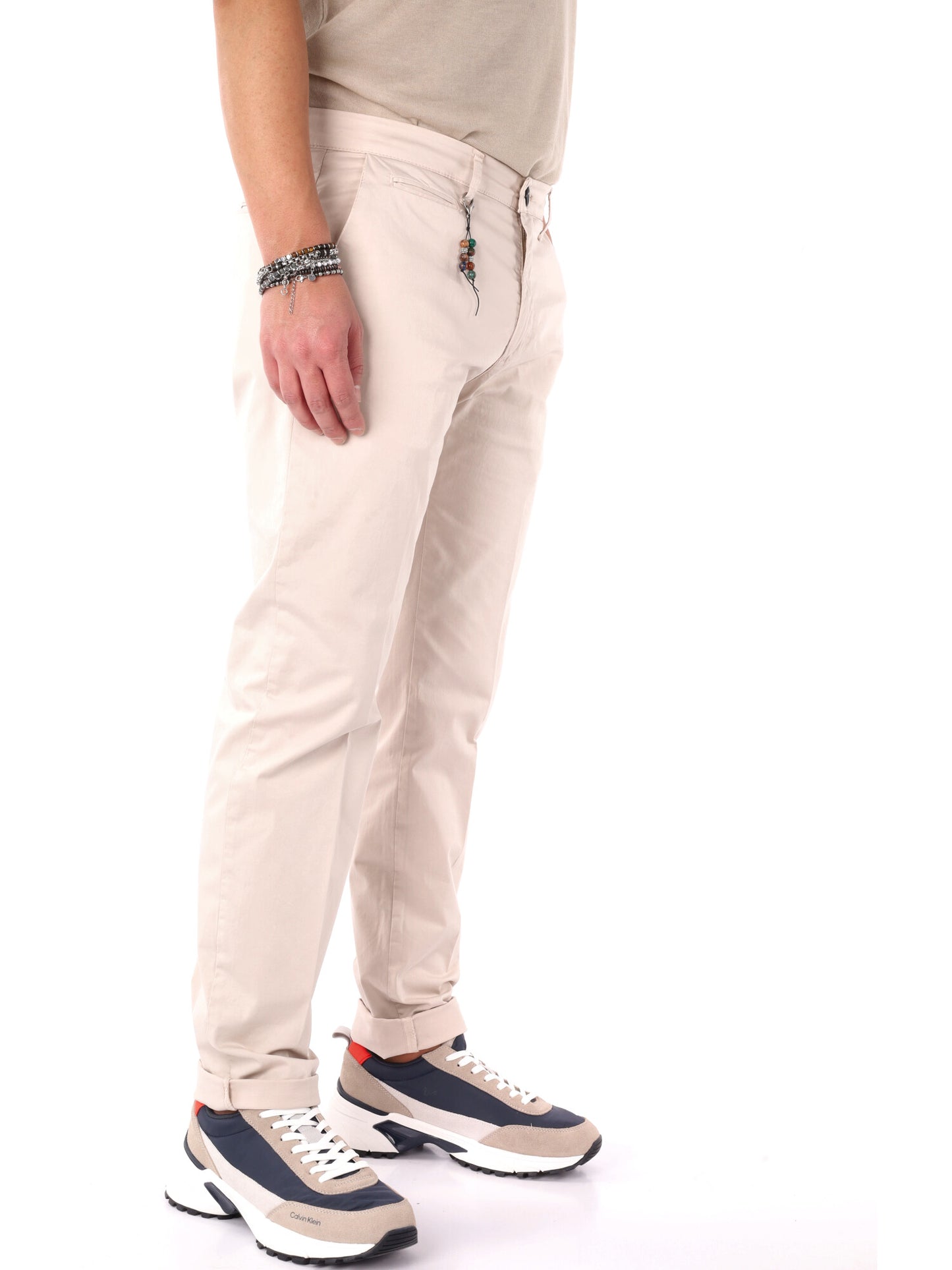 Pantaloni beige FB Enzo da uomo per un look casual e raffinato