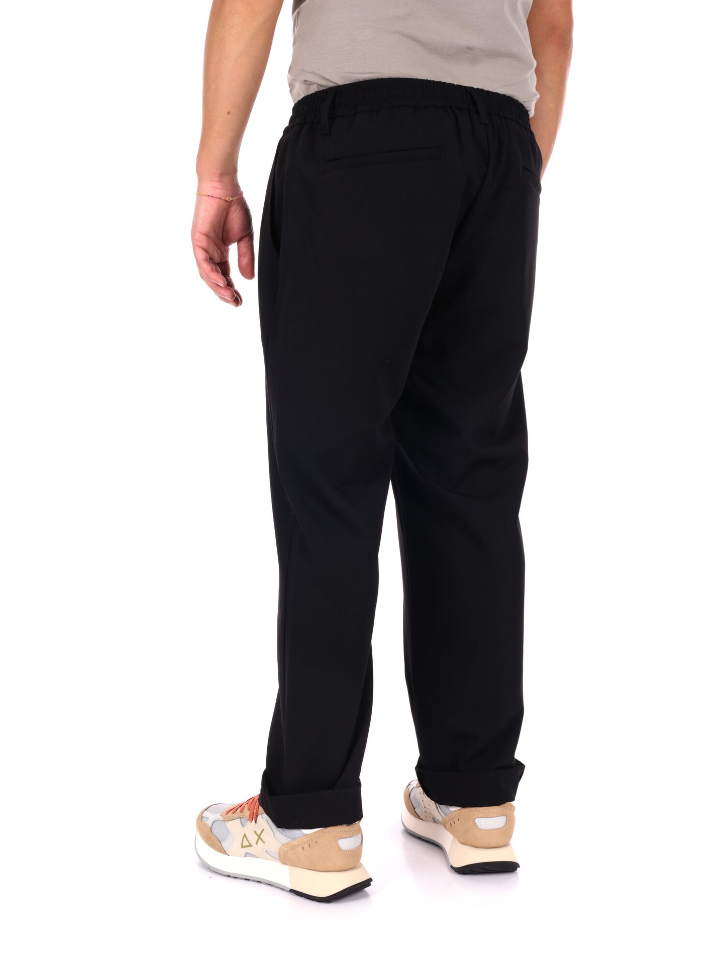 Pantalone Fasò nero da uomo per un look versatile e confortevole