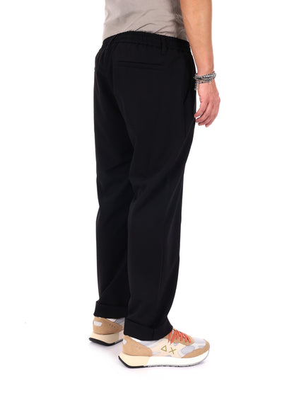 Pantalone Fasò nero da uomo per un look versatile e confortevole