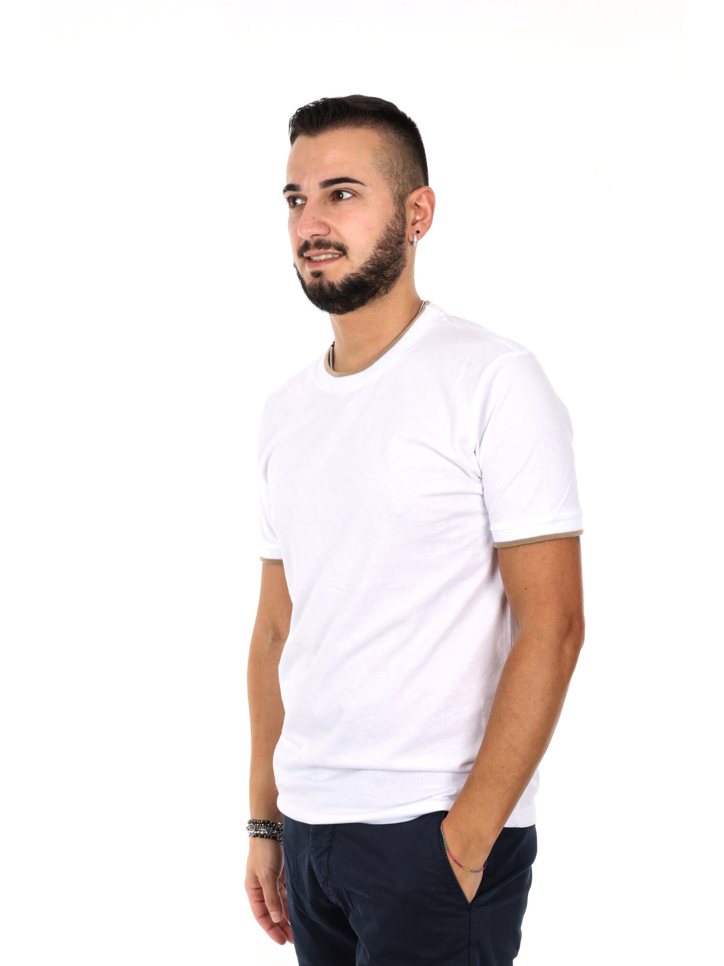 T-shirt da uomo Fb bianca con profili a contrasto beige