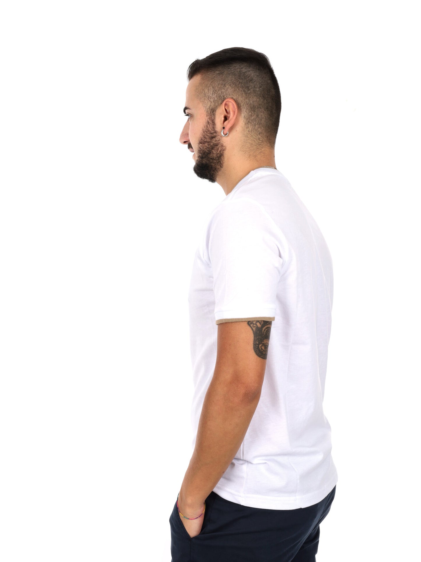 T-shirt da uomo Fb bianca con profili a contrasto beige