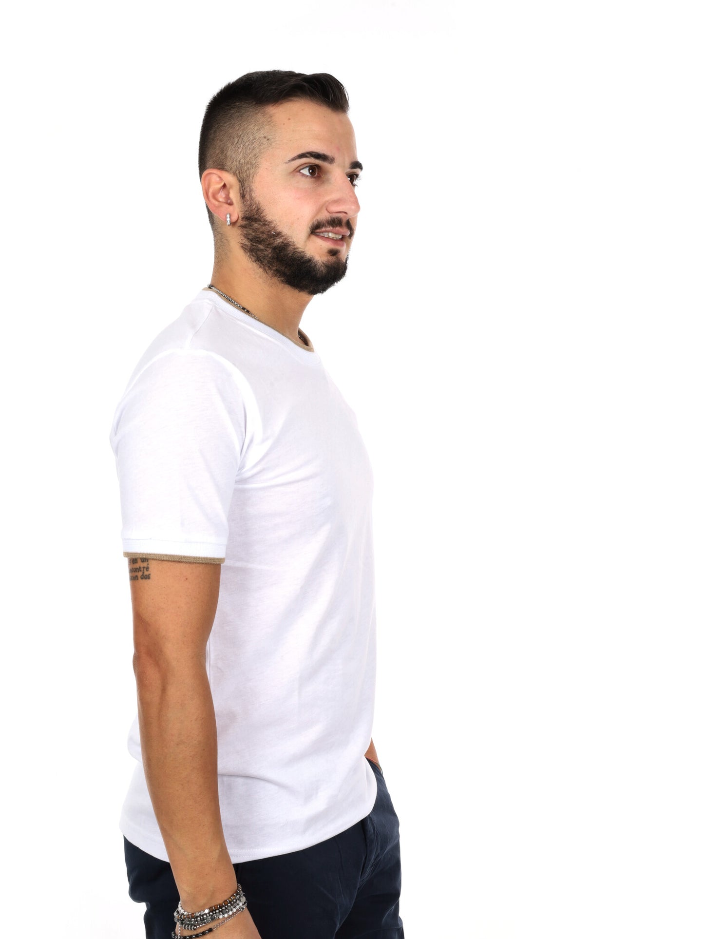 T-shirt da uomo Fb bianca con profili a contrasto beige