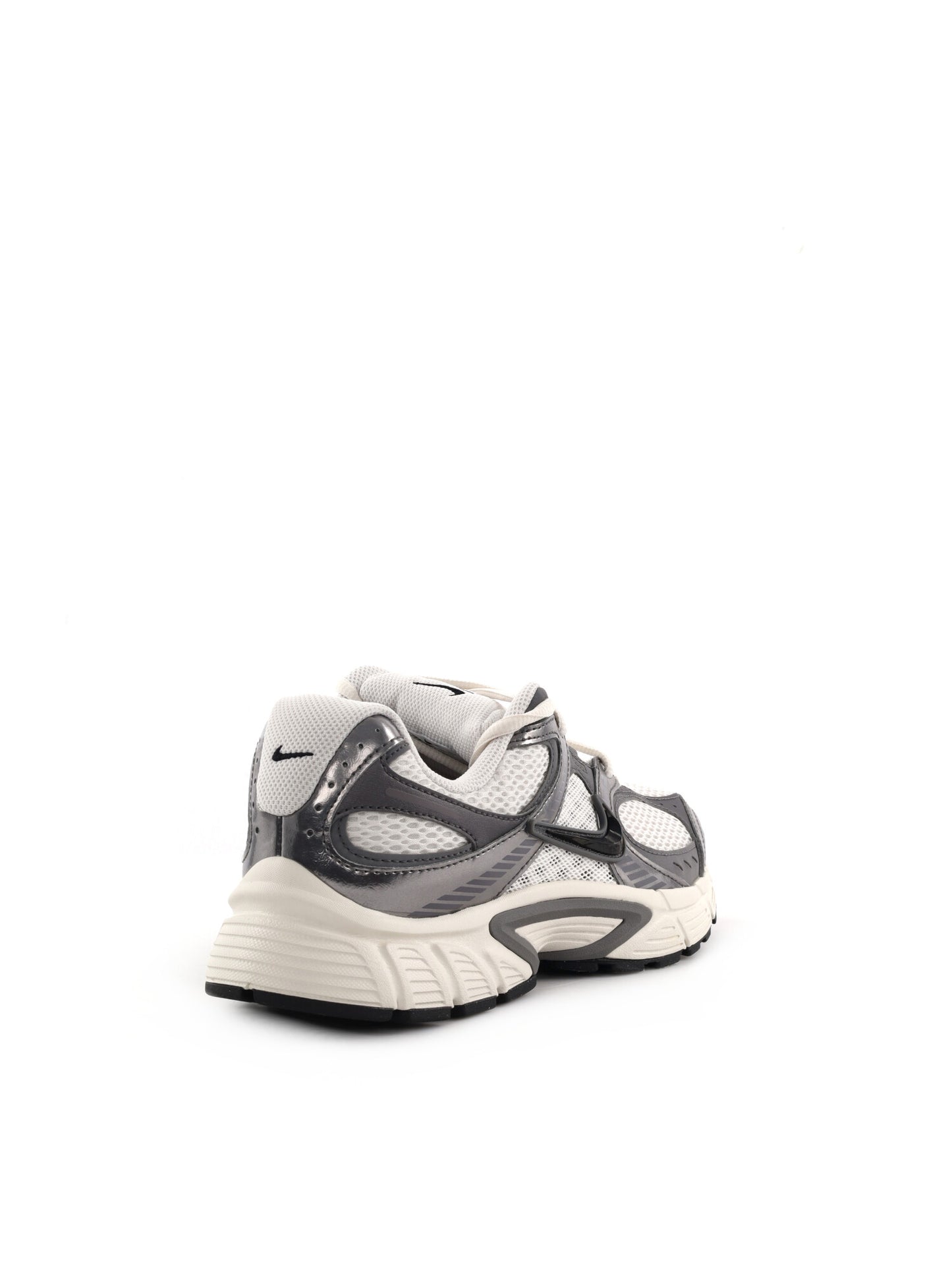 Nike V5 RNR, sneakers sportive da uomo in grigio