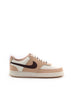 nike-court-vision-low-sneakers-donna-beige-dal-design-iconico