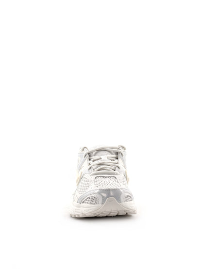 Nike V5 RNR, sneakers sportive da donna in colore crema