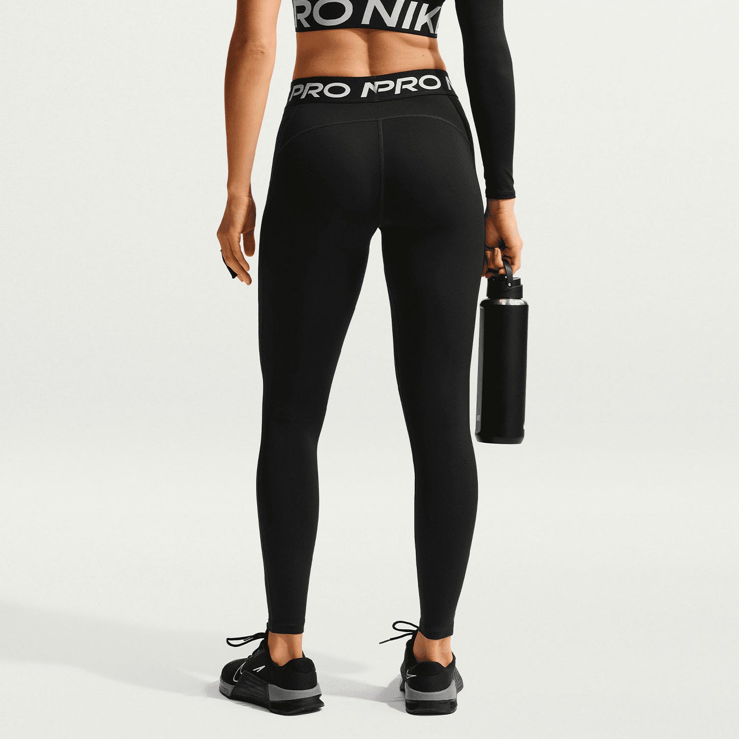 Leggings Nike da donna nero, comfort e performance quotidiana