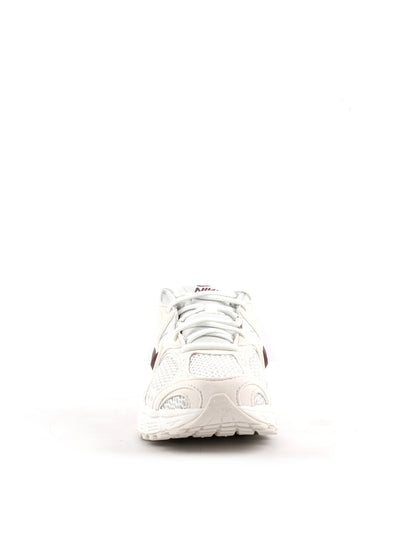 Nike V5 RNR sneakers donna bianche dallo stile Y2K