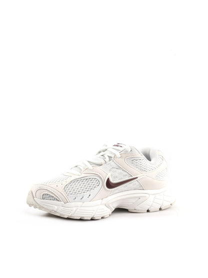 Nike V5 RNR sneakers donna bianche dallo stile Y2K