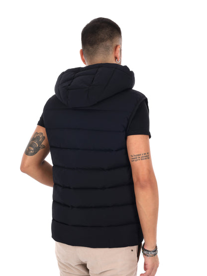 Icon gilet smanicato da uomo nero con logo piccolo