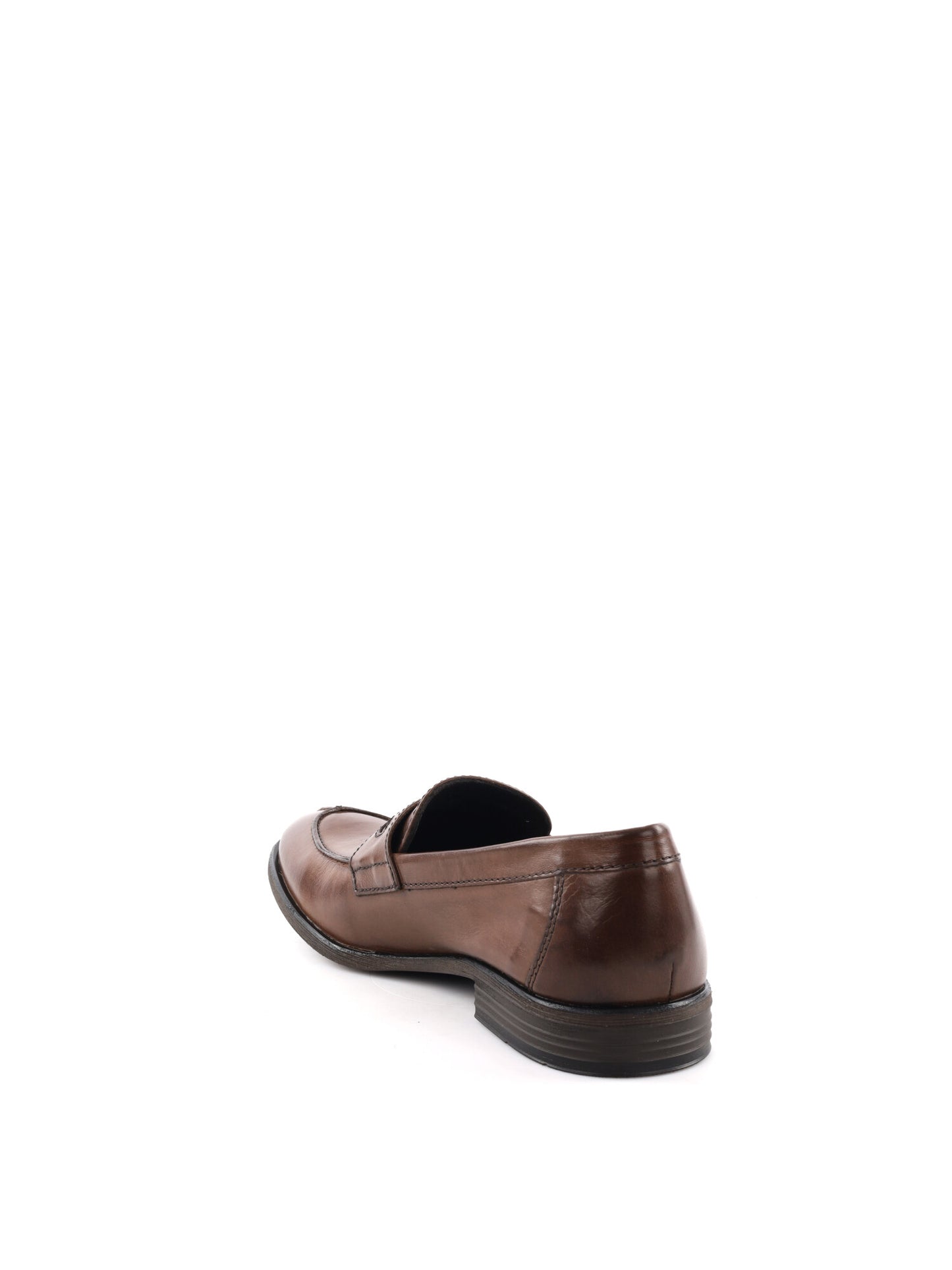 Mocassini Vueva uomo in beige per un look casual raffinato