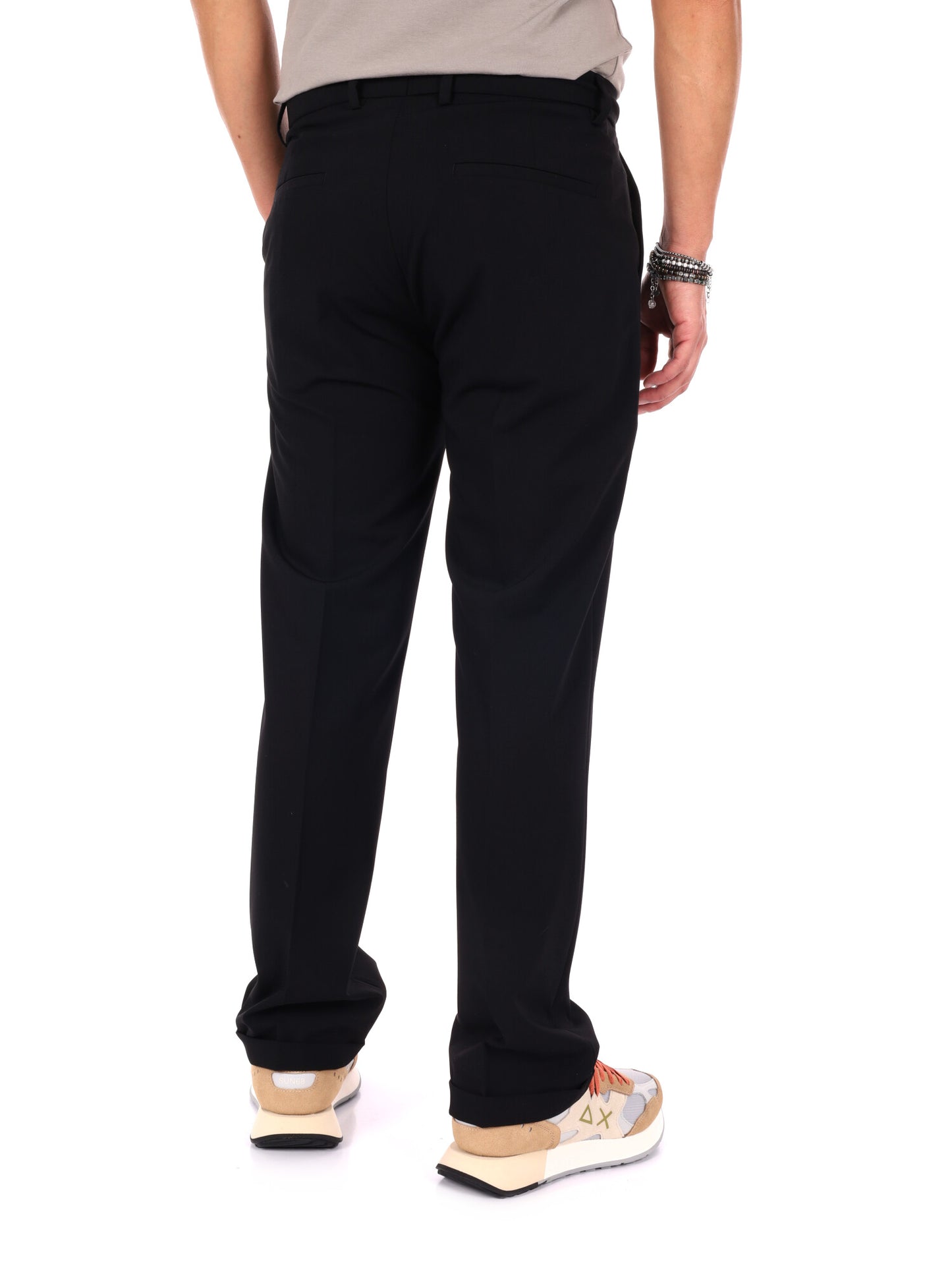 Pantaloni Pietro Catena da uomo in nero con vestibilità loose fit