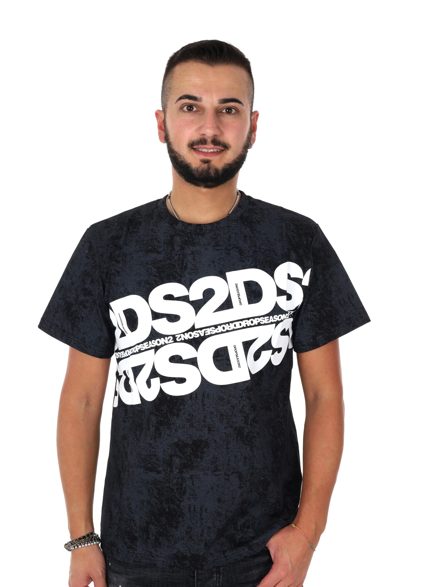 DS2 Drop Season 2, t-shirt uomo nera con design camo tono su tono