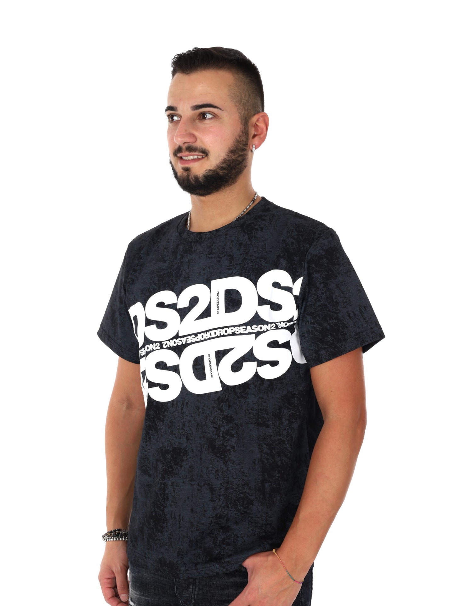 DS2 Drop Season 2, t-shirt uomo nera con design camo tono su tono